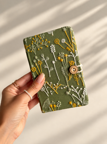 🌿 Meadow Tea & Stationery Gift Set