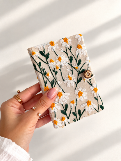 🌼 Golden Daisy Gift Set