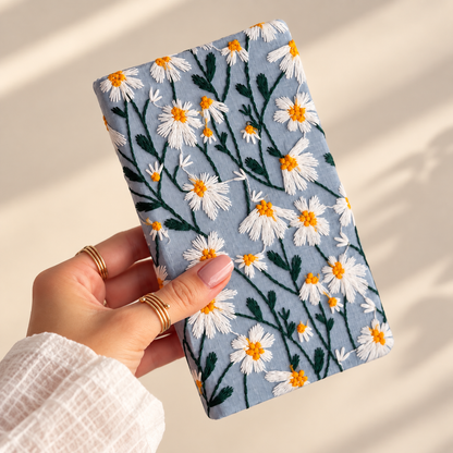 🌼 Daisy Embroidered Journal Set